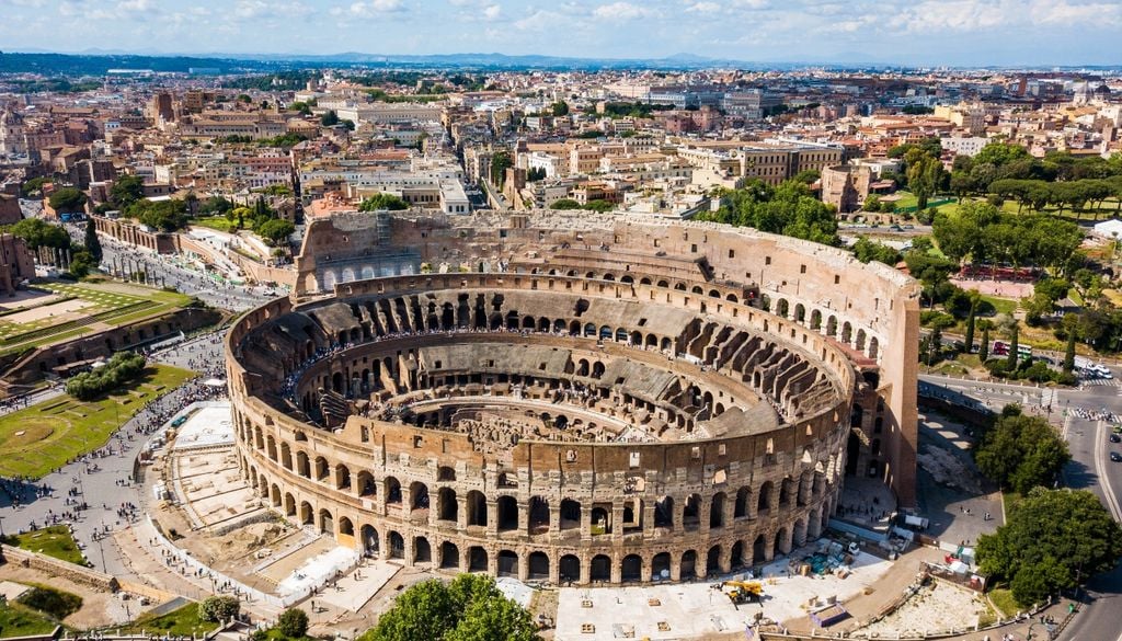 turismo El anfiteatro del Imperio Romano fue consagrado como una de las Nuevas 7 Maravillas del Mundo Moderno en el certamen de 2007.