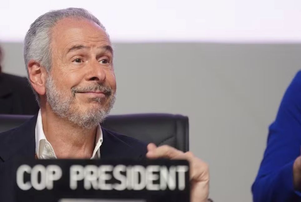 El presidente de la COP30, André Corrêa do Lago, durante la sesión plenaria de clausura de la conferencia. — Foto: Divulgación/Minoría del Medio Ambiente El presidente de la COP30, André Corrêa do Lago, durante la sesión plenaria de clausura de la conferencia. — Foto: Divulgación/Minoría del Medio Ambiente