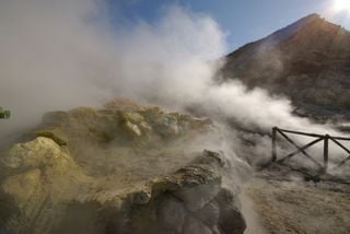 Cosa dice l'INGV dopo l'ultimo terremoto che ha scosso poco fa i Campi Flegrei?