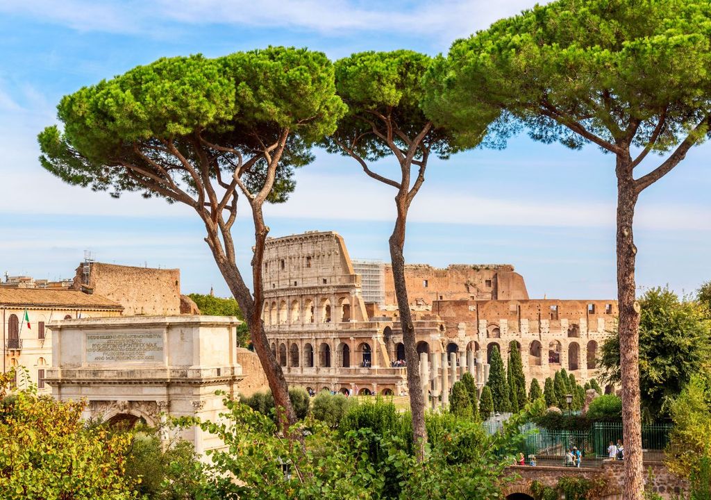 Il Colosseo in una giornata d'estate