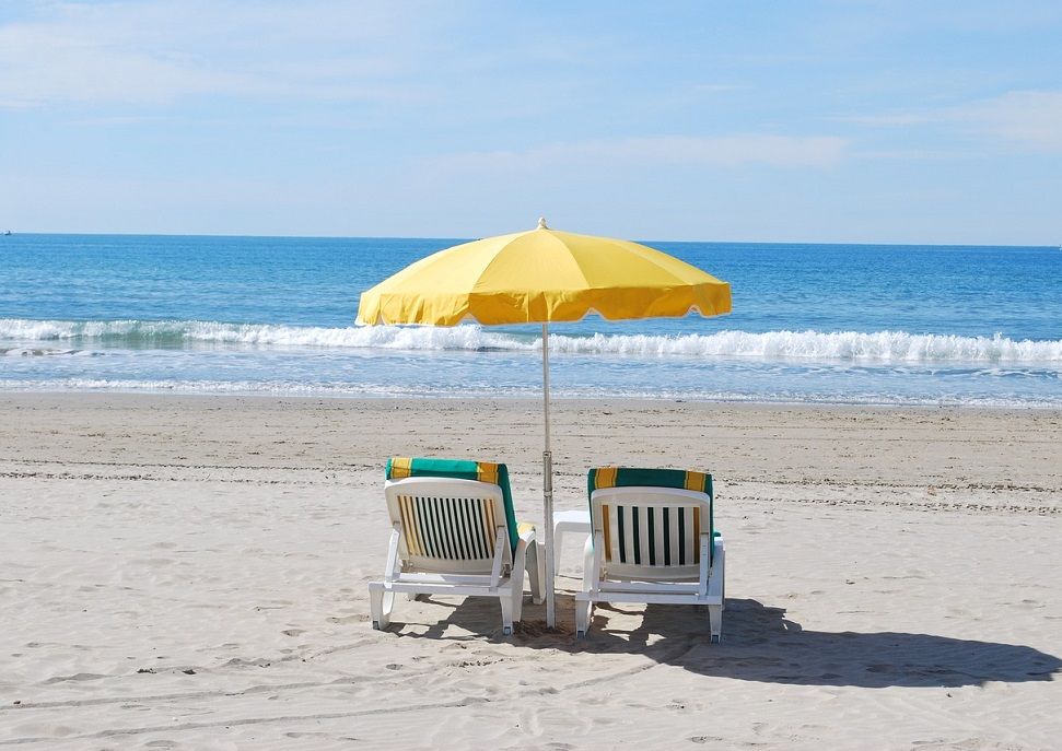 sole-spiaggia-mare-raggiUV