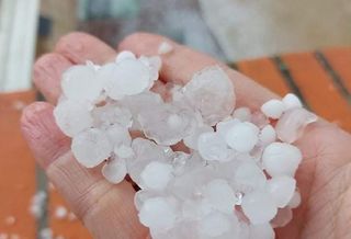 Coulée de boue, grêle, records de pluie : des orages toujours présents