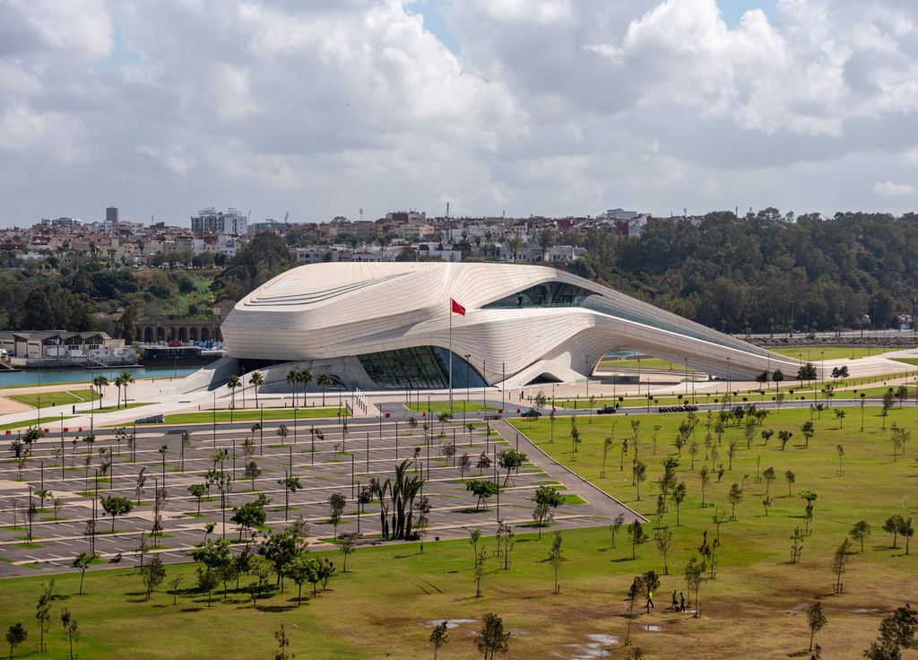 Le Théâtre Mohammed-V, construit par Zaha Hadid et terminé en 2021. Le Théâtre Mohammed-V, construit par Zaha Hadid et terminé en 2021.