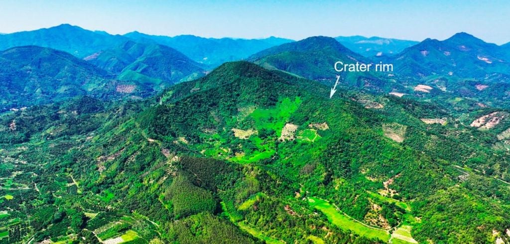 El cráter moderno más grande identificado en la geología del Holoceno de China. RRSS