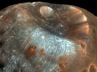 Uno de los cráteres más fotogénicos y misteriosos del sistema solar