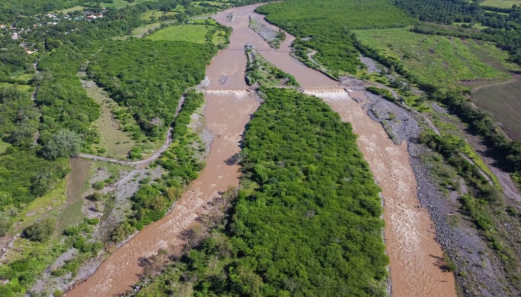 Crue éclaire coulée boue vallée Montagne rivière Un phénomène moindre en France en raison de la taille des glaciers mais un danger réel persiste.