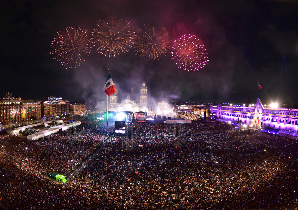 Campaña de Dolores; Fiestas Patrias; Palacio Nacional; CDMX; 15 de septiembre Campaña de Dolores; Fiestas Patrias; Palacio Nacional; CDMX; 15 de septiembre