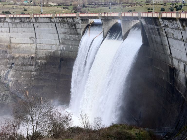 &iquest;Cu&aacute;l es el m&aacute;ximo que puede soportar una presa? As&iacute; es como se anticipan las presas de Espa&ntilde;a ante las riadas extremas