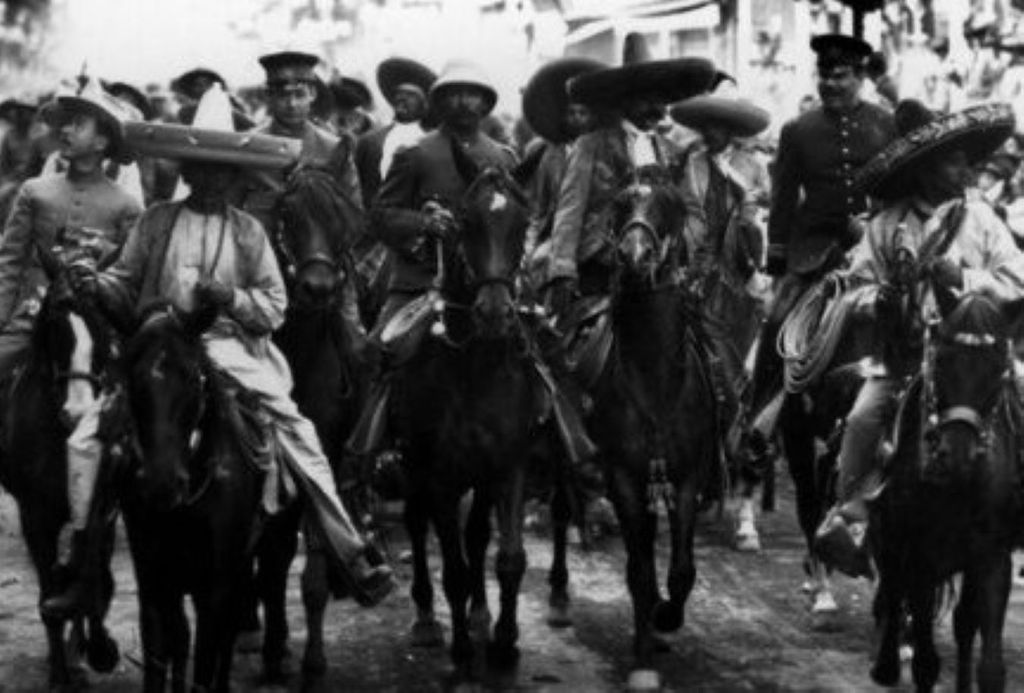 La celebración del 20 de noviembre se conmemora el inicio de la Revolución Mexicana.