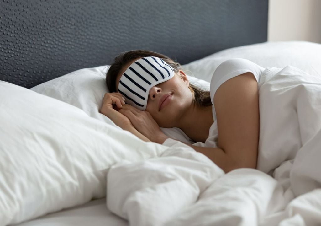 Mujer durmiendo Mujer durmiendo