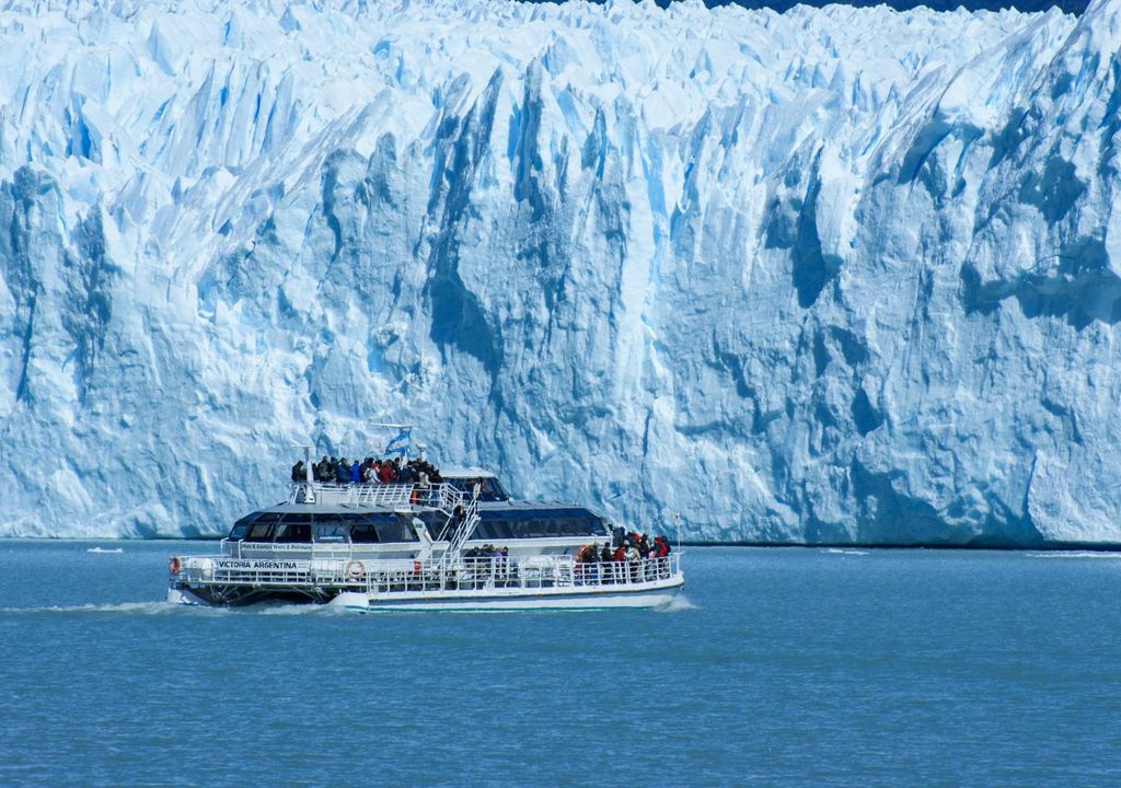 Navegación por el Lago Argentino