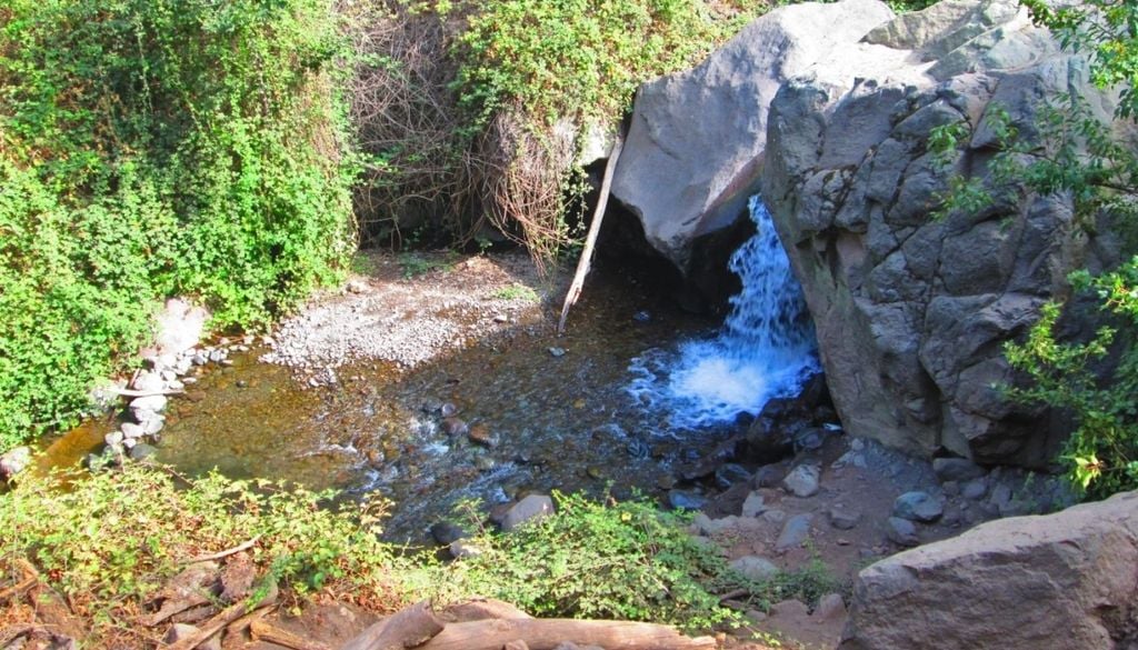 En Aguas de Ramón ya existen 32 drenes y 23 zanjas, que suman 1.830 metros. Durante 2024 permitieron infiltrar cerca de 21.140 m³ y en 2025, unos 18.412 m³. Créditos de la imagen: Chile es Tuyo.