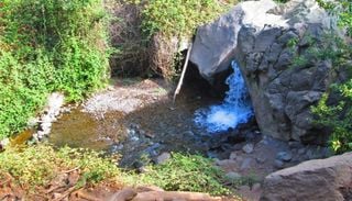 M&aacute;s de cuatro piscinas ol&iacute;mpicas de agua se infiltraron bajo la precordillera de Santiago tras las lluvias de julio