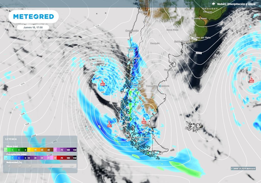 nubes, precipitación y presión previstas por el modelo del ECMWF nubes, precipitación y presión previstas por el modelo del ECMWF