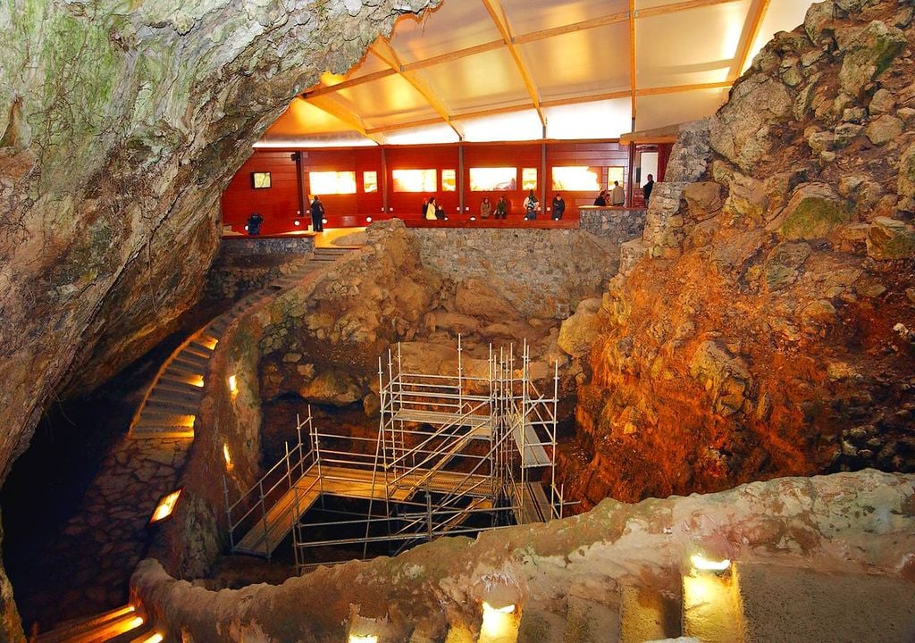 La Cueva de El Castillo, en Puente Viesgo, Cantabria