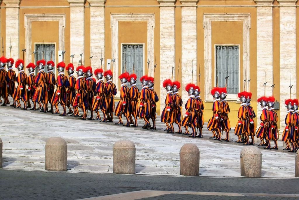 9 curiosità su Città del Vaticano, lo Stato più piccolo del mondo ...