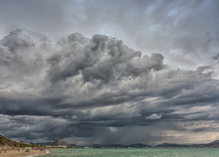 D'ici la semaine prochaine en France, les orages vont-ils se faire plus nombreux ? Découvrez les tendances météo