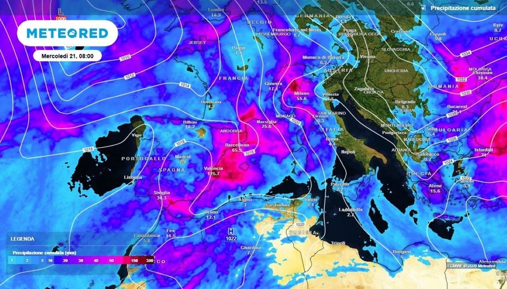 Piogge. Le regioni ioniche ricevono spesso i maggiori accumuli in questo tipo di configurazioni, perché lo Scirocco vi arriva quasi perpendicolare alla costa e ai rilievi.
