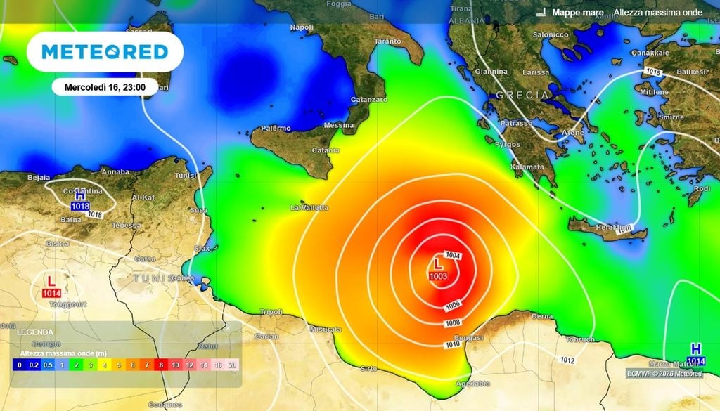 Mareggiate. Le coste orientali della Sicilia, e parte di quelle ioniche calabresi, rischiano di essere interessate da onde lunghe e mareggiate capaci di creare fenomeni d'erosione.