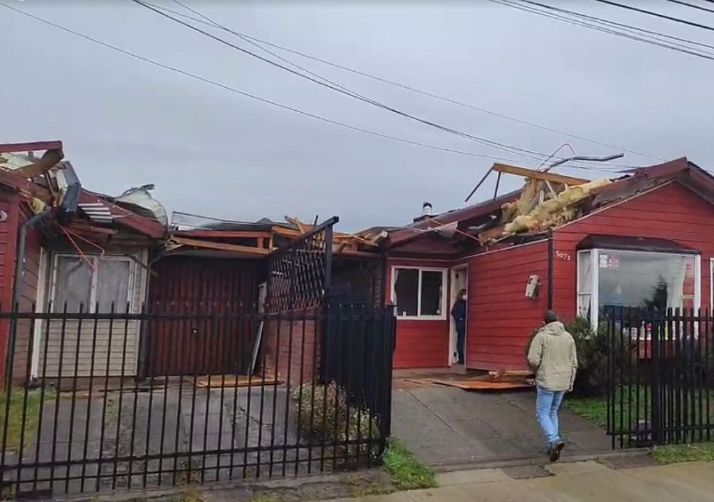 Casas y techumbres destruidas; Puerto Montt