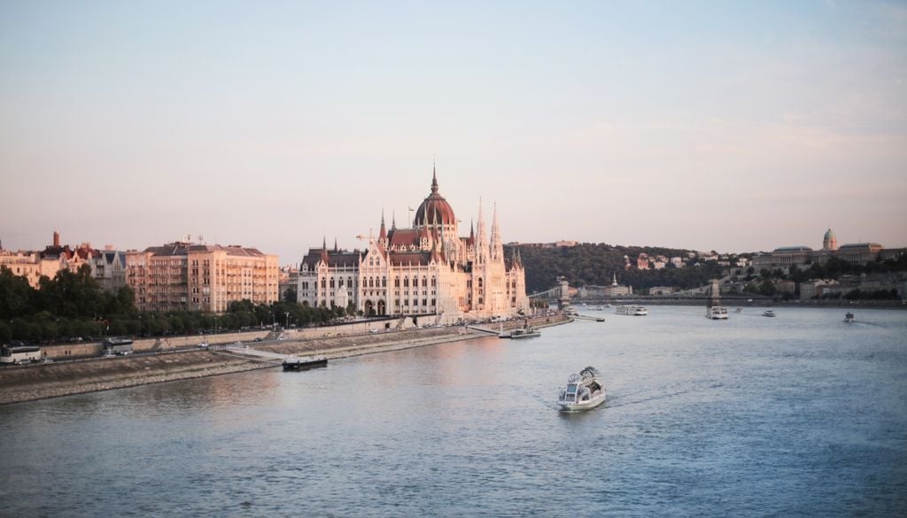 Il Danubio nel suo percorso in Ungheria. (Foto di repertorio)