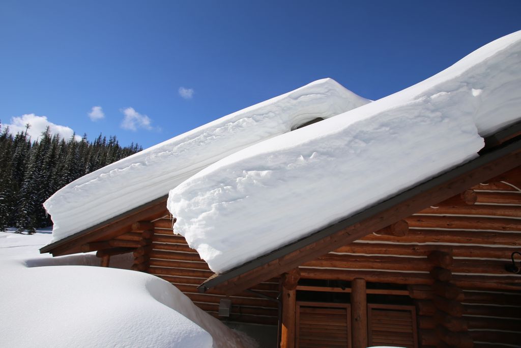 Schnee Dach Schichten