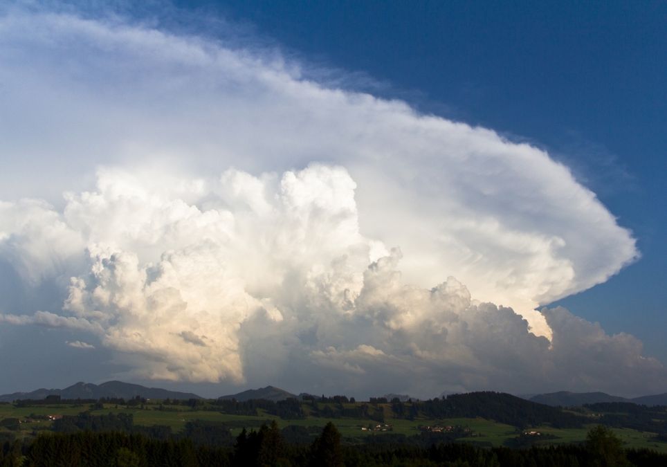 Pfingsten mit Unwetterpotenzial Pfingsten mit Unwetterpotenzial