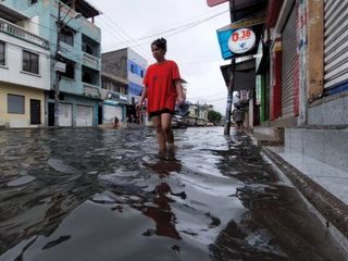 Severo temporal lluvioso de más de 10 horas deja diversas localidades inundadas en Ecuador