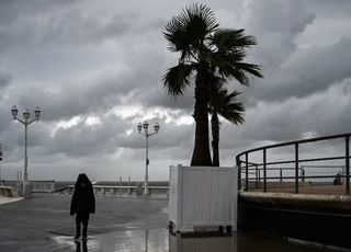 ¡Europa nuevamente en estado de alerta! La tormenta ‘Domingos’ acechando costas francesas