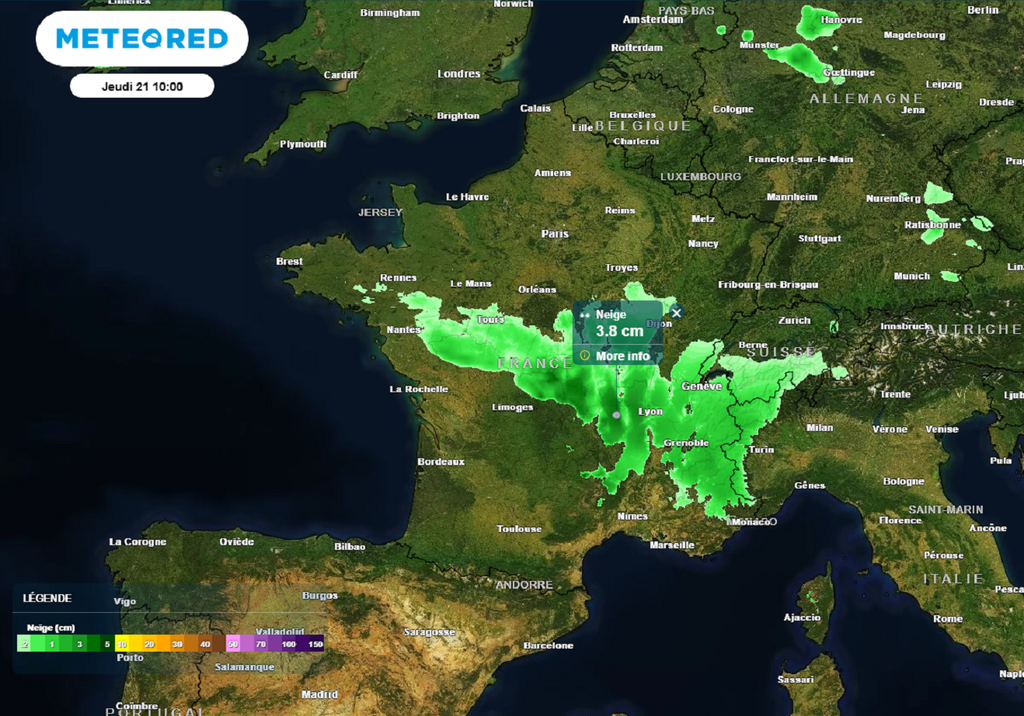 Selon le modèle ECMWF, l'axe neigeux pourrait s'étirer des Pays-de-la-Loire jusqu'aux Alpes.
