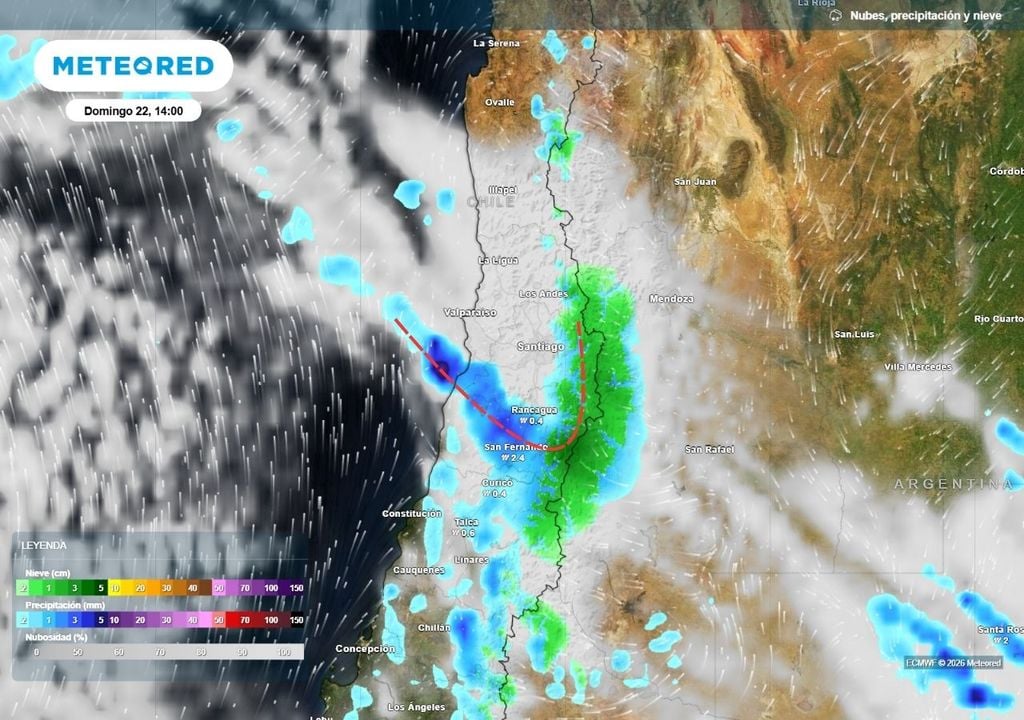 El patrón atmosférico del escote del diablo se hace evidente en este mapa: las precipitaciones se verían más concentradas hacia el surponiente y cordillera de la RM durante la tarde del domingo.
