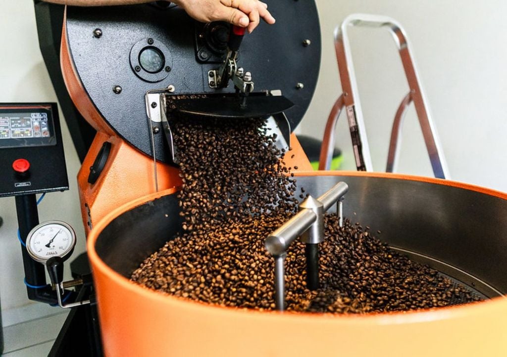 Con operaciones en 120 países, Brasil mantiene el liderazgo como mayor productor y exportador de café del mundo.