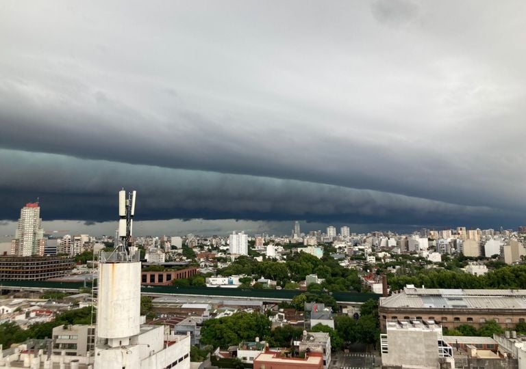 ¡De película! Así se vio la tormenta que pasó por Buenos Aires ¡De película! Así se vio la tormenta que pasó por Buenos Aires