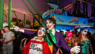 De t&uacute;neles ocultos a fiestas masivas: Los mejores panoramas de Santiago para este Halloween 2026