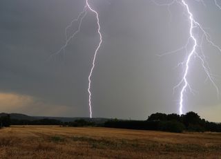 De violents orages attendus entre mercredi et jeudi en France. Météo-France place 25 départements en vigilance orange
