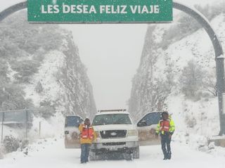 Declaran emergencia por nevadas y frío al norte de México