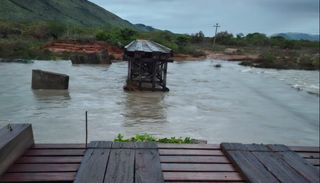 Defesa Civil monitora pontos cr&iacute;ticos ap&oacute;s fortes chuvas em Roraima; veja imagens