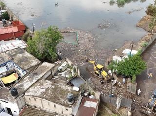 Fuertes lluvias dejan considerables inundaciones y daños en Valle de Chalco, Estado de México