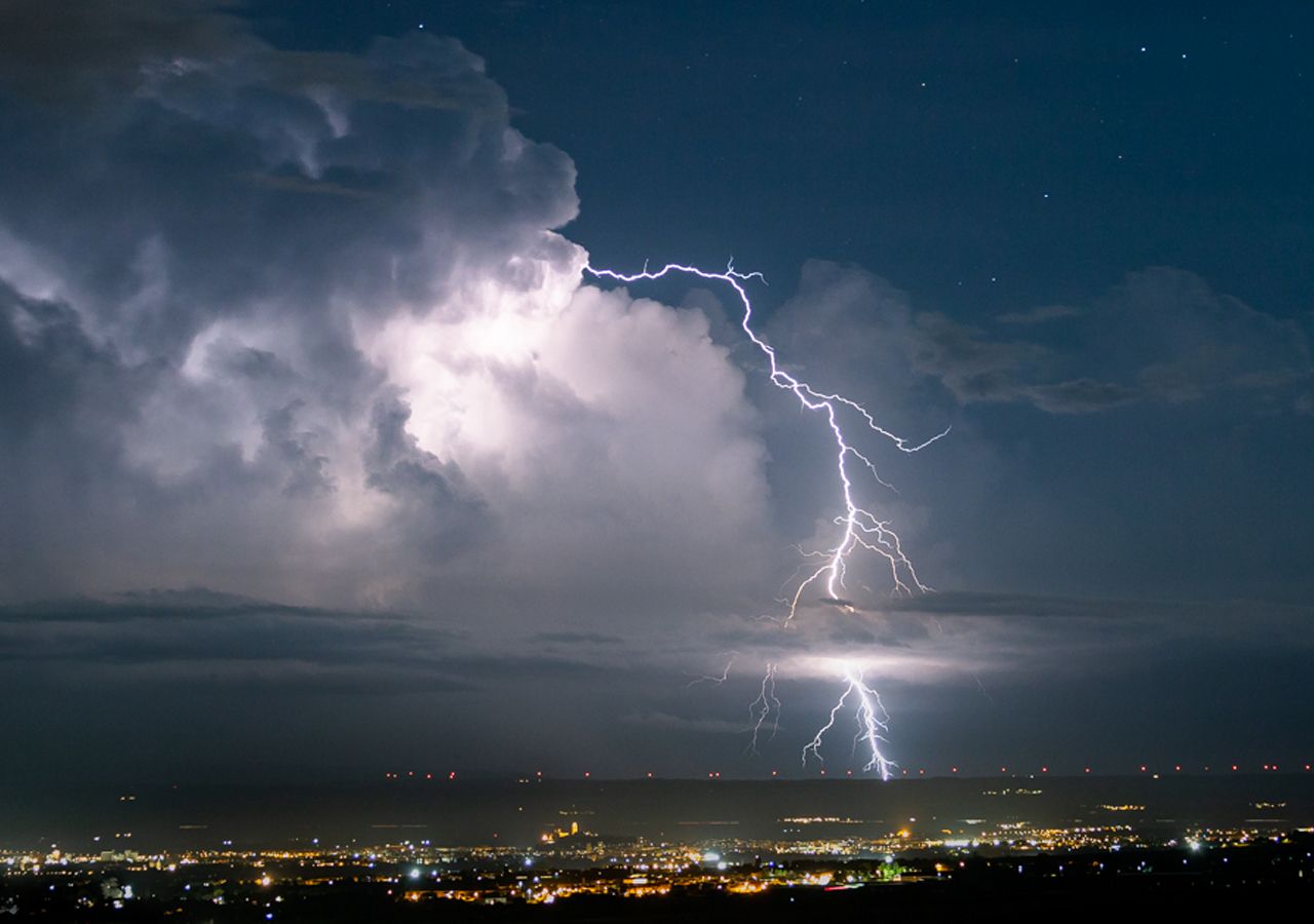 Es Cierto Que Los Rayos No Caen Dos Veces Sobre El Mismo Lugar Unos