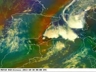 Denso rosario de Sistemas Convectivos de Mesoescala