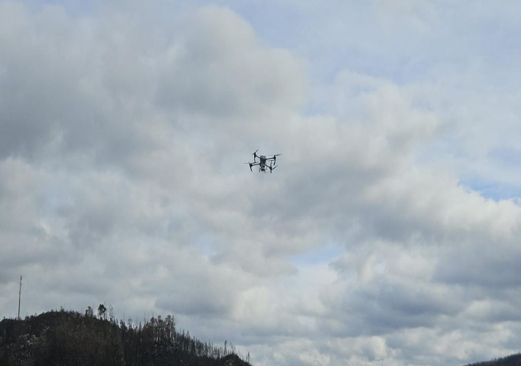 Drone sobrevoa florestas em Oliveira do Hospital Drone sobrevoa florestas em Oliveira do Hospital