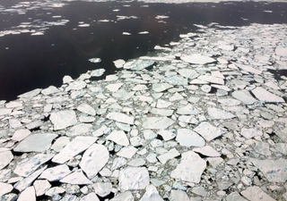 Un grupo de científicos apunta que el derretimiento del hielo marino en la Antártida provoca más borrascas oceánicas