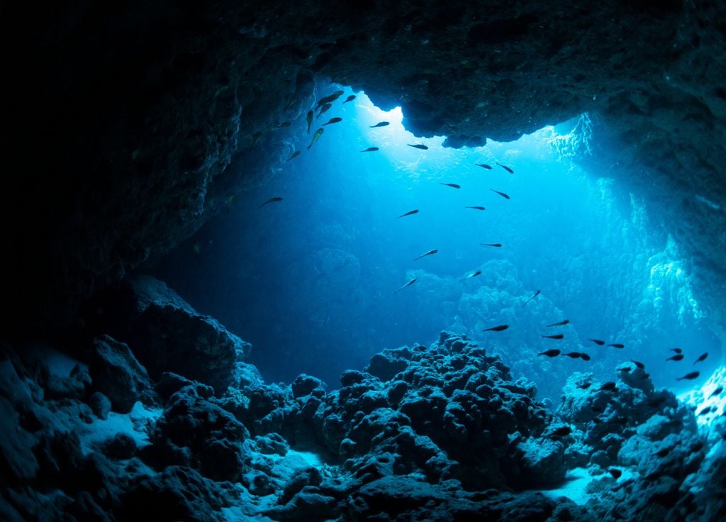 Cavidad submarina del fondo del océano