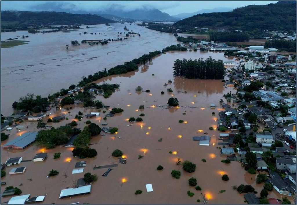 cidade de Encantado (RS) inundada