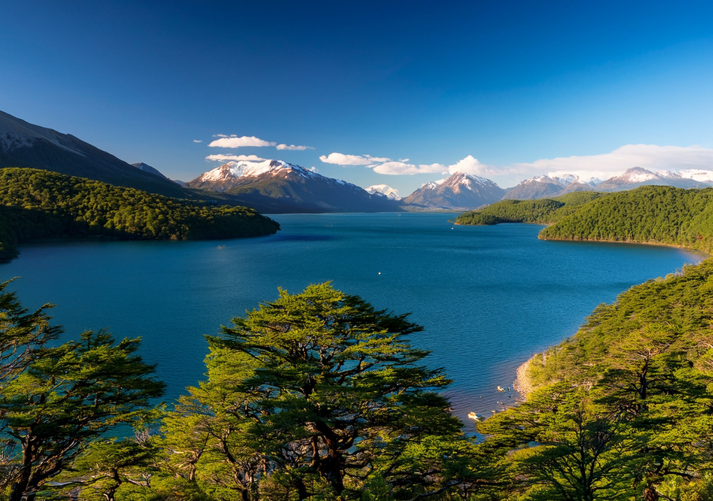 Ñorquinco lago oculto Patagonia