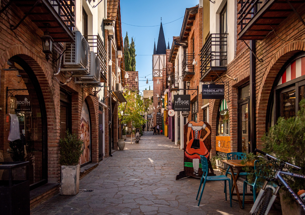 Villa General Belgrano Córdoba En la década de 1930, inmigrantes alemanes, suizos, austríacos e italianos eligieron Villa General Belgrano para asentarse.