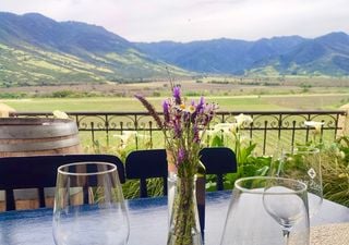 Descubre la Vi&ntilde;a Santa Cruz: un viaje inolvidable entre vinos, culturas ancestrales y autos antiguos