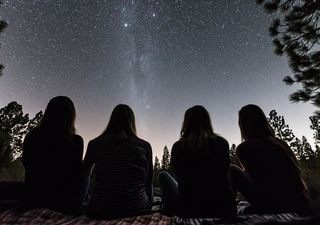 Descubre las maravillas del cielo nocturno en diciembre: superluna, dos lluvias de meteoros y hasta un solsticio 