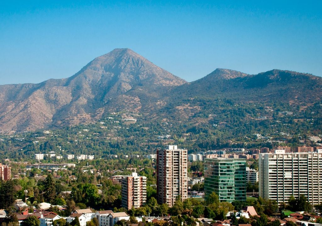 El cerro Manquehue es el más alto del valle de Santiago.