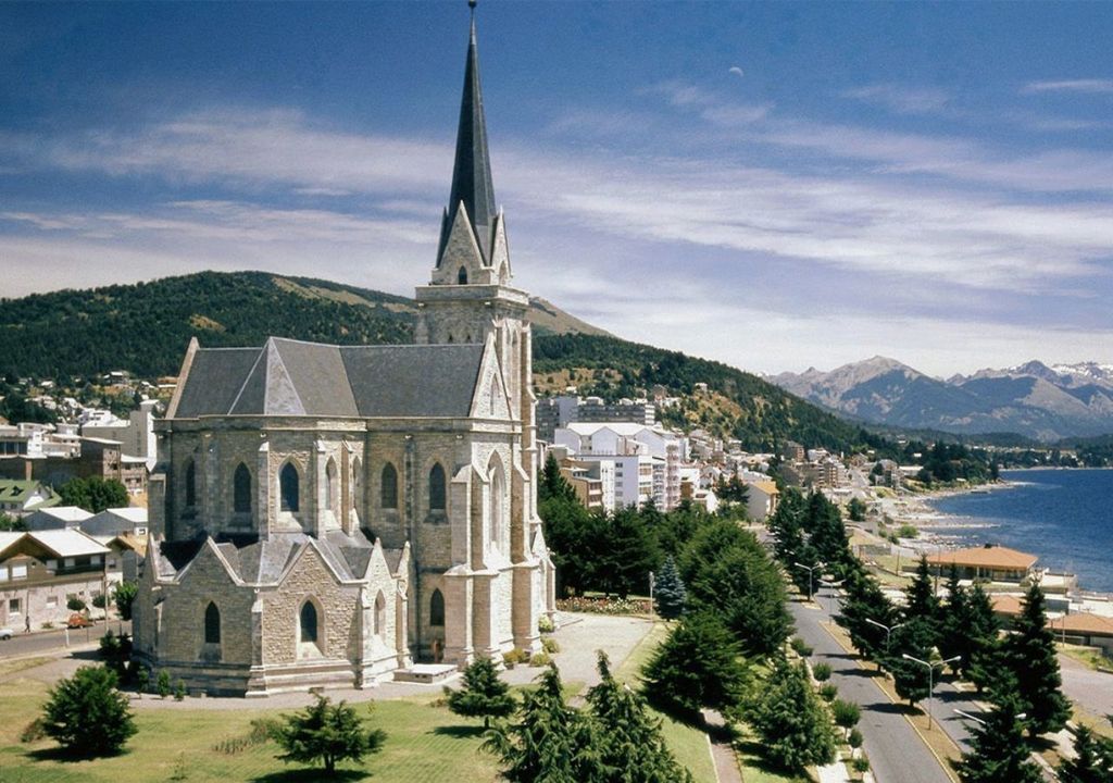 Catedral Nuestra Señora del Nahuel Huapi en Bariloche Catedral Nuestra Señora del Nahuel Huapi en Bariloche